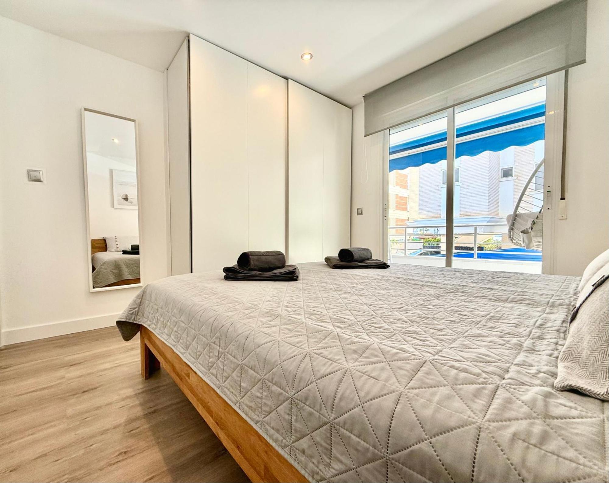 Be Happy, Santa Pola Apartamento A 50 Metros De La Gran Playa Dış mekan fotoğraf