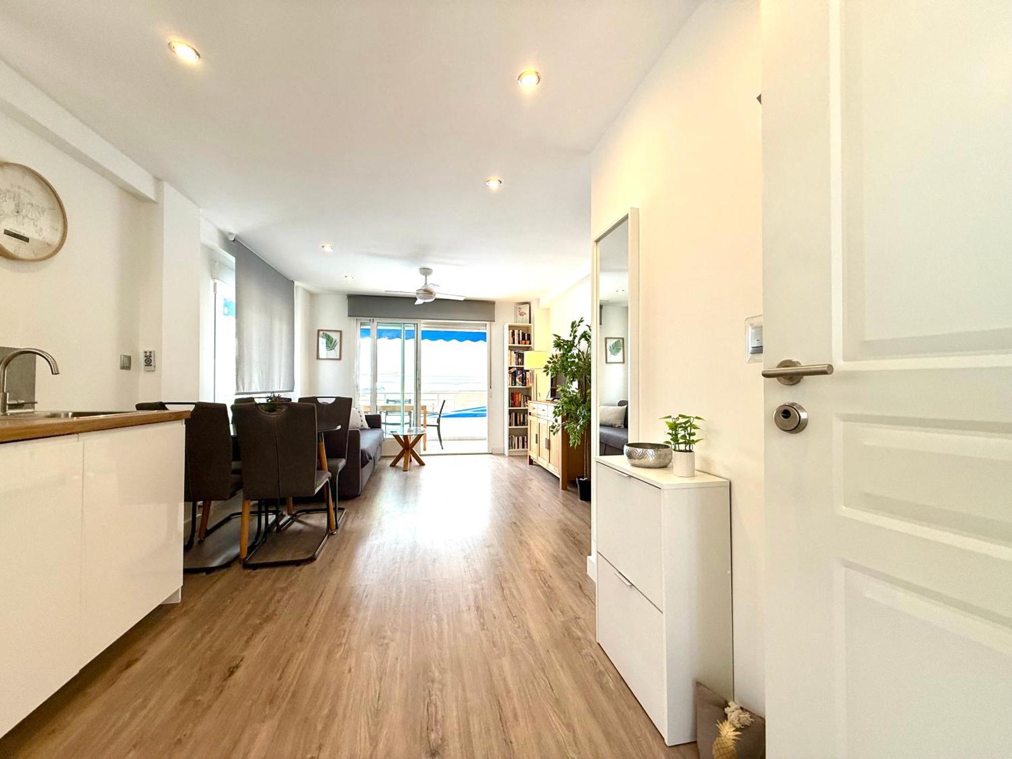 Be Happy, Santa Pola Apartamento A 50 Metros De La Gran Playa Dış mekan fotoğraf